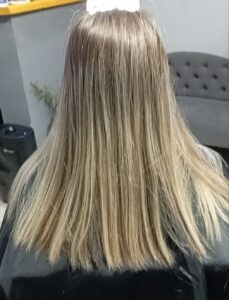 Мелирование студия DeLux